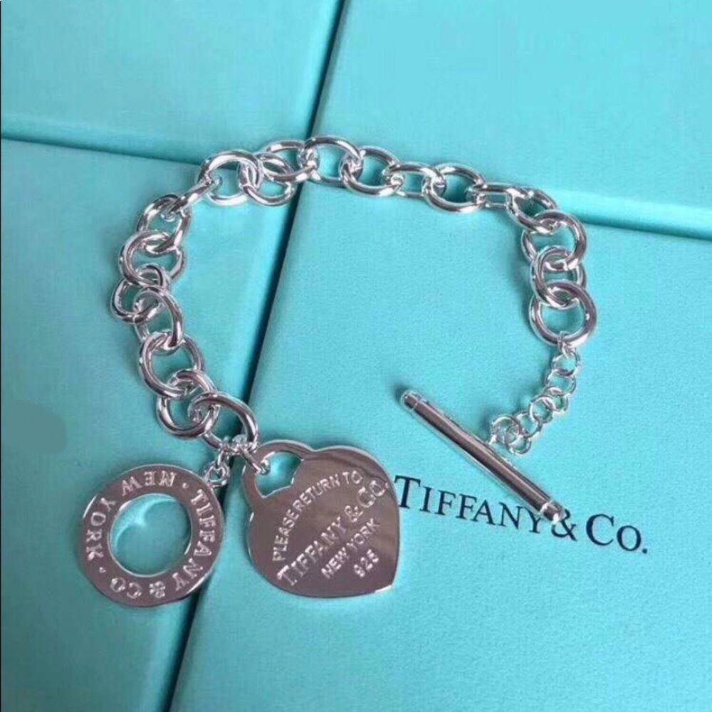 TRADED! Return to Tiffany® Heart Tag Toggle Bracelet in Silver